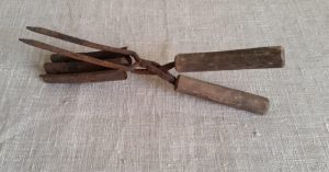 Žnyplės plaukams garbanoti