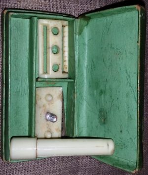 "Skutimosi aparatas"