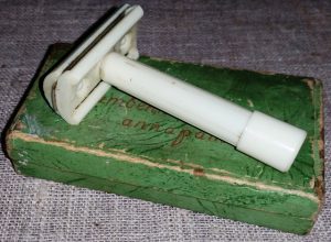 "Skutimosi aparatas"