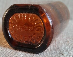 Buteliukas "Hienfong essenz"