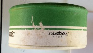 Dantų valymo milteliai