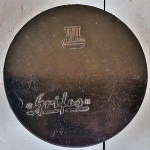 Batų tepalo "Grifas" dėžutė