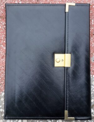 Segtuvas dokumentams, A4 formato