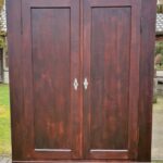 Spinta su stalčiais (1931 m.)