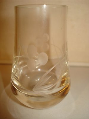 Sovietinių stikliukų rinkinys dėžutėje