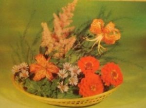 Atvirukas su gėlėmis, 1984