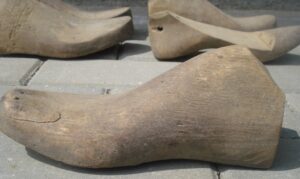 Medinių kurpalių rinkinys (6 vnt.)