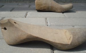 Medinių kurpalių rinkinys (6 vnt.)