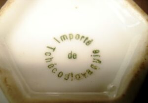 Porcelianinis indelis