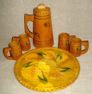 Suvenyrinis medinių indų rinkinys