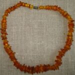 Gintariniai karoliai