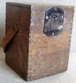 Vokiškas elektros matavimo prietaisas