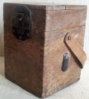 Vokiškas elektros matavimo prietaisas