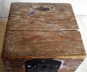 Vokiškas elektros matavimo prietaisas