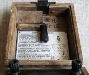 Vokiškas elektros matavimo prietaisas