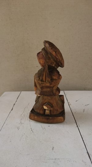 Medinė skulptūrėlė "Jūreivis"