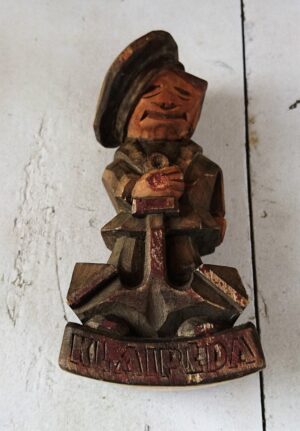 Medinė skulptūrėlė "Jūreivis"