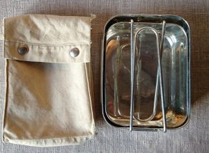 Britų armijos valgymo indų "katiliukų" rinkinys