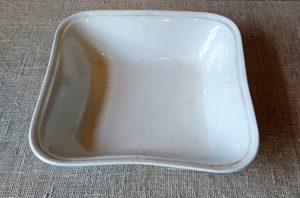 Porcelianinė lėkštė "Triptis"