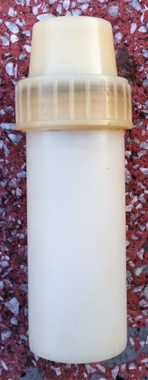 Švirkštas dėžutėje