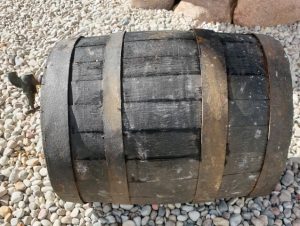 Sena statinė su kranu - Image 5