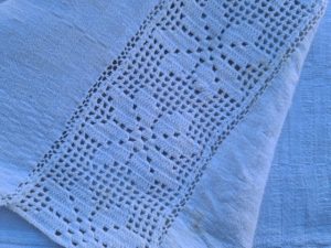 Mezginiais dekoruota staltiesė - Image 3