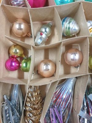 Eglutės žaisliukų rinkinys dėžutėje - Image 7