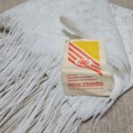 Baltas šalikas ("Utenos trikotažas")