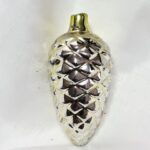 Senas eglutės žaisliukas "Kankorėžis"