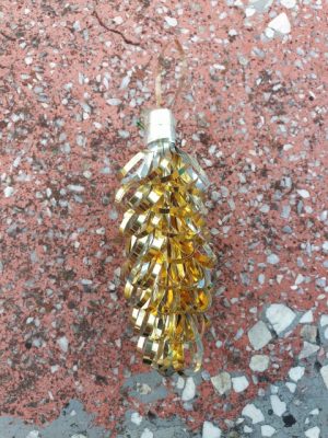 Senas eglutės žaisliukas "Kankorėžis"