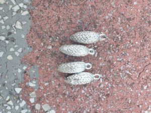 Senų eglutės žaisliukų "Kankorėžių" rinkinys (4 vnt.) - Image 3