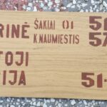 Užrašas "Gaisrinė.Greitoji.Milicija"