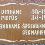 Užrašas "Darbo laikas"