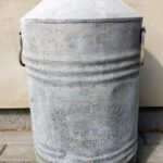 Metalinis indas "Vacuum Oil Comp. SAE Rotterdam"