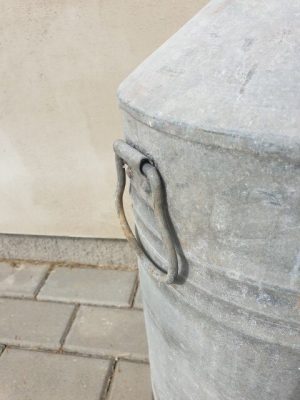 Metalinis indas "Vacuum Oil Comp. SAE Rotterdam" - Image 6