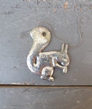 Senas eglutės žaisliukas "Voveraitė" - Image 2