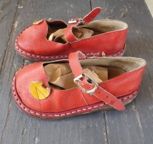 Raudoni sandaliukai - Image 4