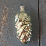 Senas eglutės žaisliukas "Kankorėžis"