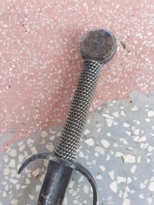 Dekoratyvinis metalinis durklas - Image 3