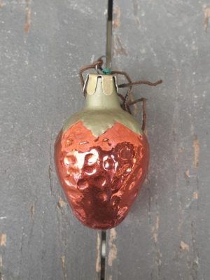 Senas eglutės žaisliukas