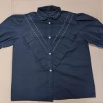 Moteriški siuvinėti marškinukai pūstomis rankovėmis