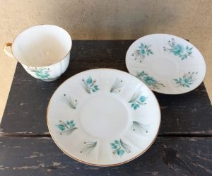 Puodelis su lėkštutėmis - Image 3