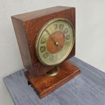 Stalinis laikrodis „Весна“