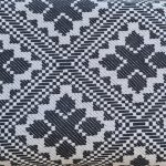 Juoda/balta lovatiesė