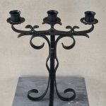 Juoda metalinė žvakidė