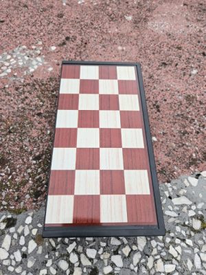 Stalo žaidimas - Image 3