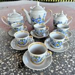 Kavos servizas, 6 asm.