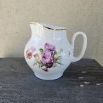 pieno/grietinėlės indas