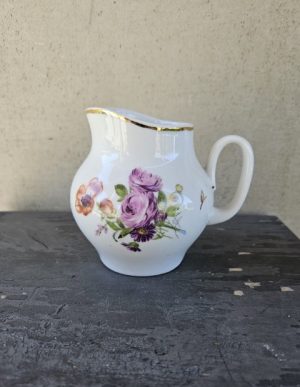 pieno/grietinėlės indas