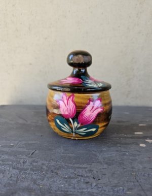 Medinė papuošalų dėžutė